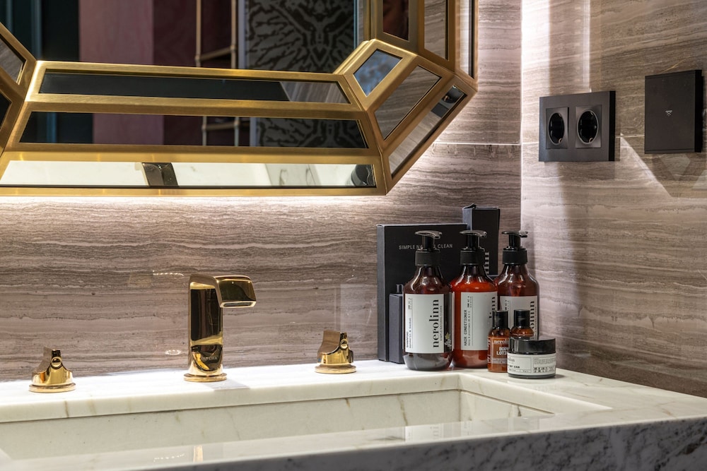 Orient Occident Hotel Istanbul, Autograph Collection 75
