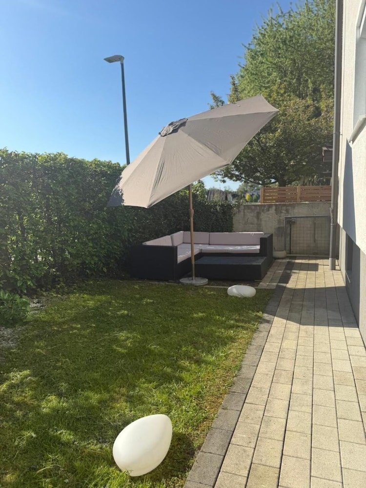 Cozy Apartment Salzburg, 50 m2, With Garden, Terrace, own Entrance, Free Parking
