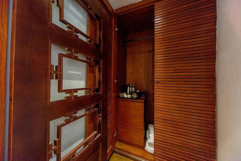 Lijiang Bairui Vacation Hotel