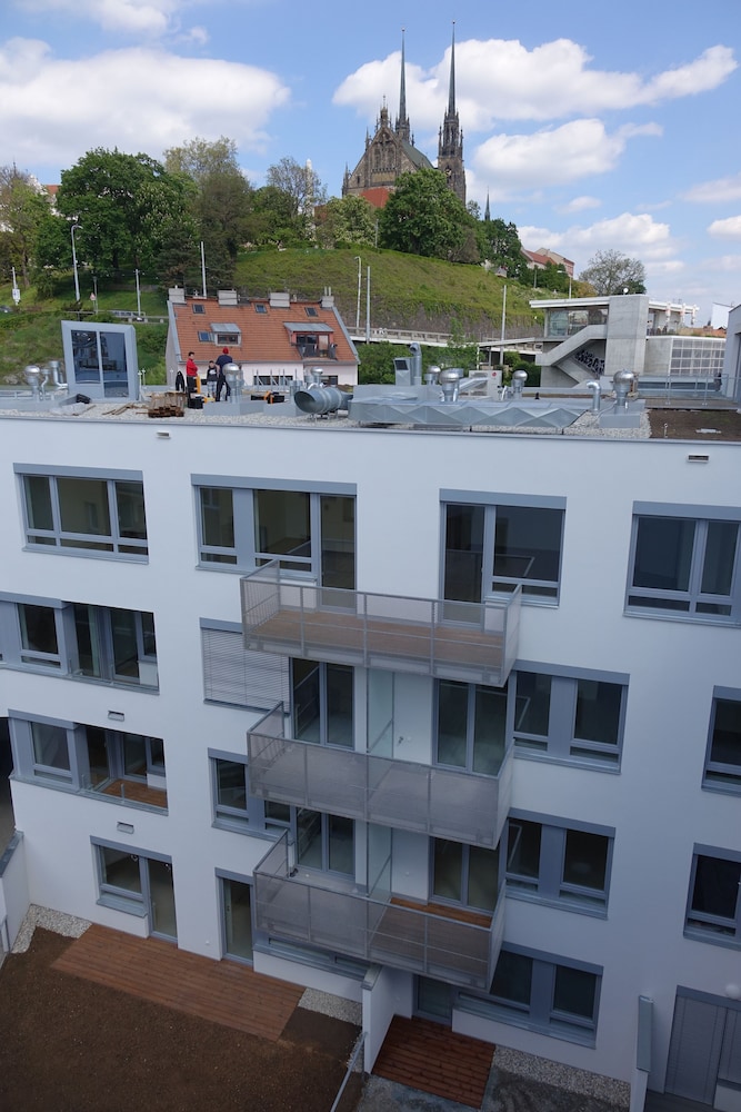 EEL Brno apartments