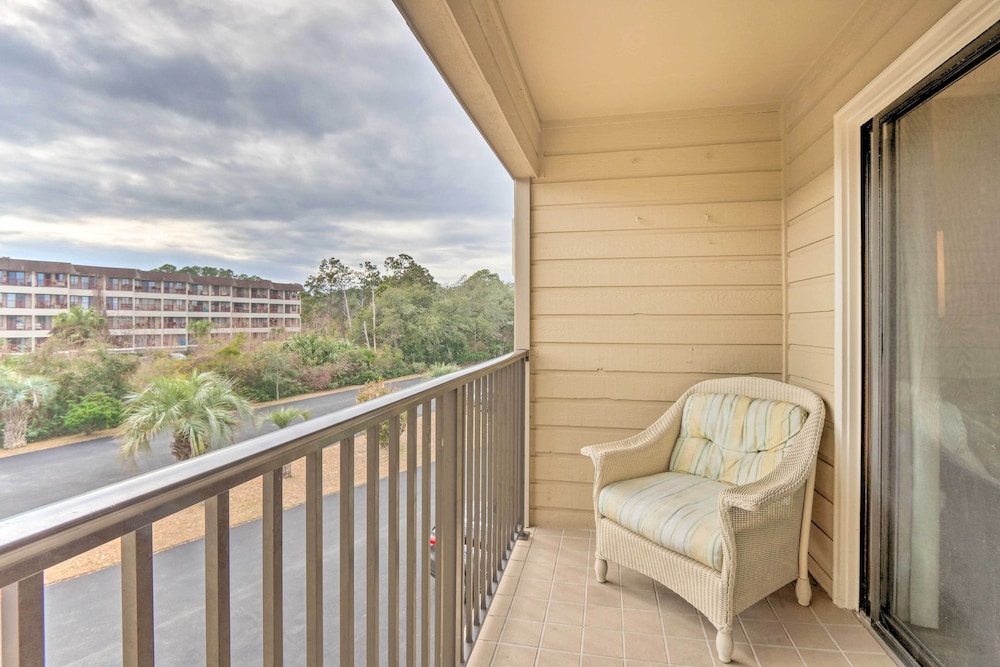 Resort Condo: Pools, Gym, Bar & Beach Access! view 5