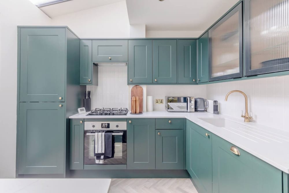 Contemporary Elegance - 2BD Flat, Clapham!