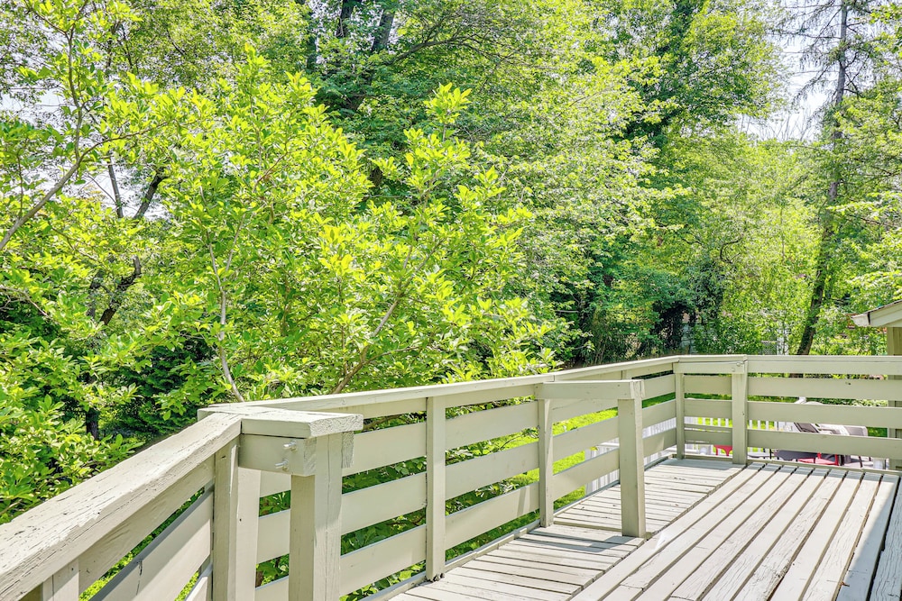 1 Mi to Campus: Princeton Home w/ Furnished Deck