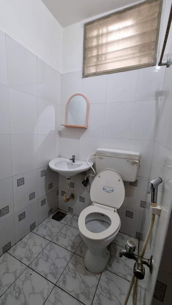 Hotel Bharath