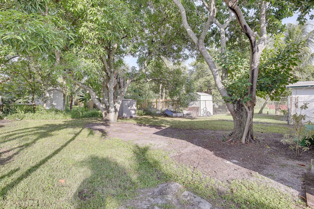 Walk to Flagler Beach: Sunny Retreat Near Casinos
