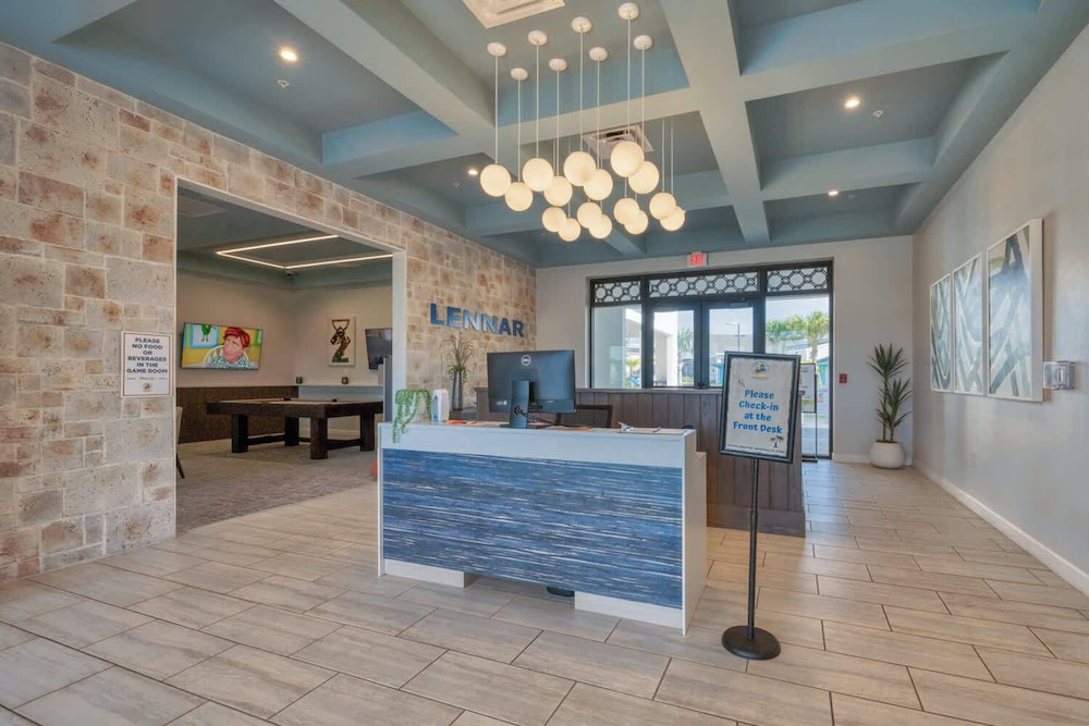 Chic & Fun Family Stay 10 Mins to Disney