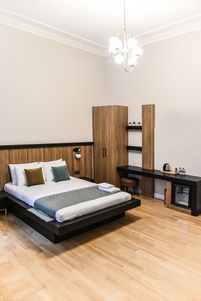 Luxir Hotel - Image 32