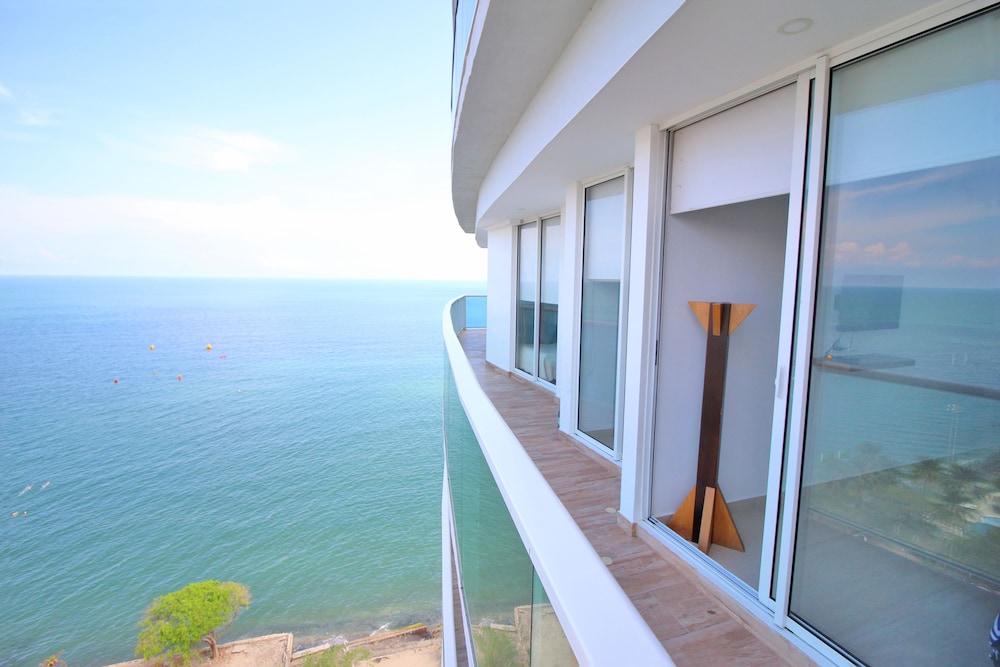 Apartamentos SOHO Elite - Frente al Mar