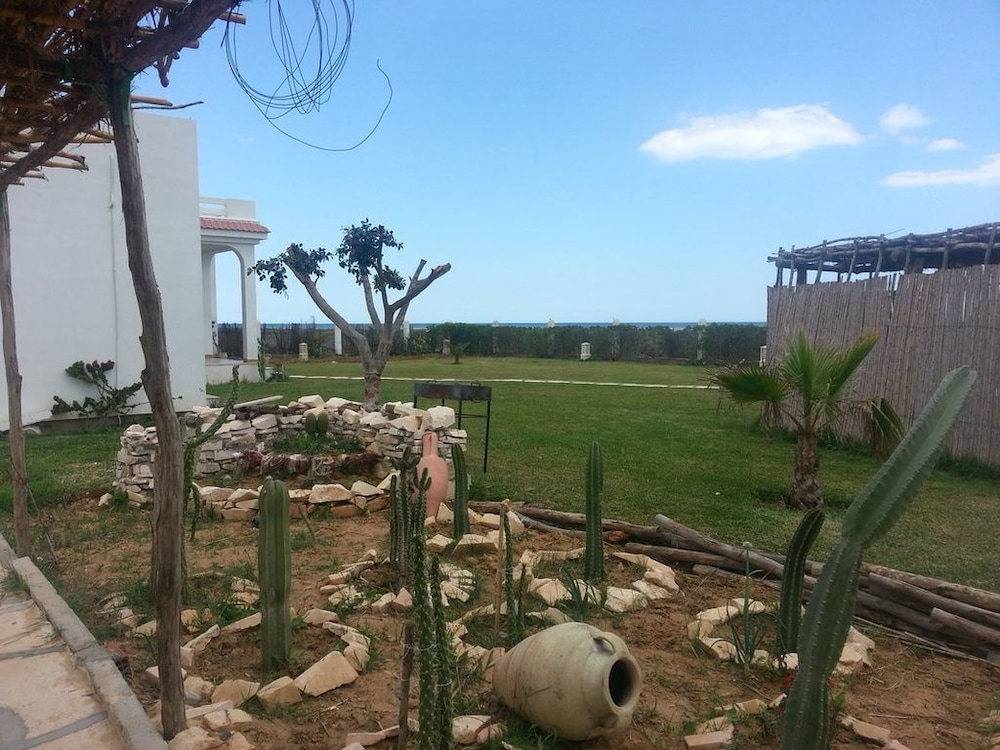 Fell Maamoura Beach