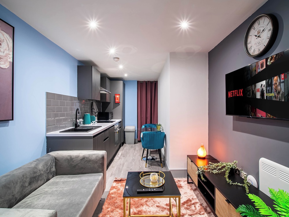 Bradford City Apartment - Bolton Road Oasis