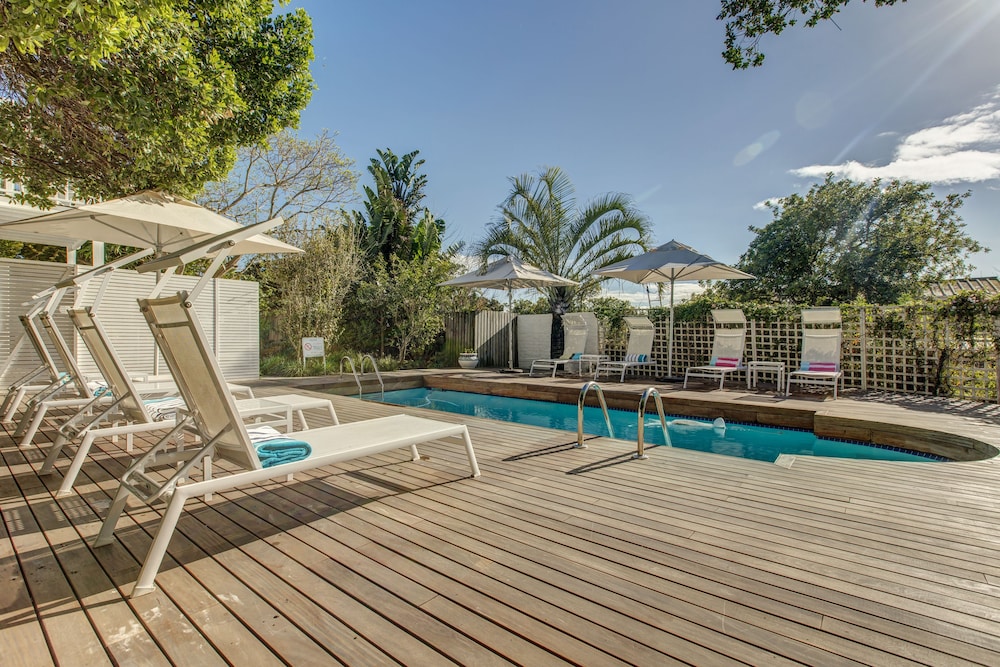 Amanzi Island Boutique Hotel