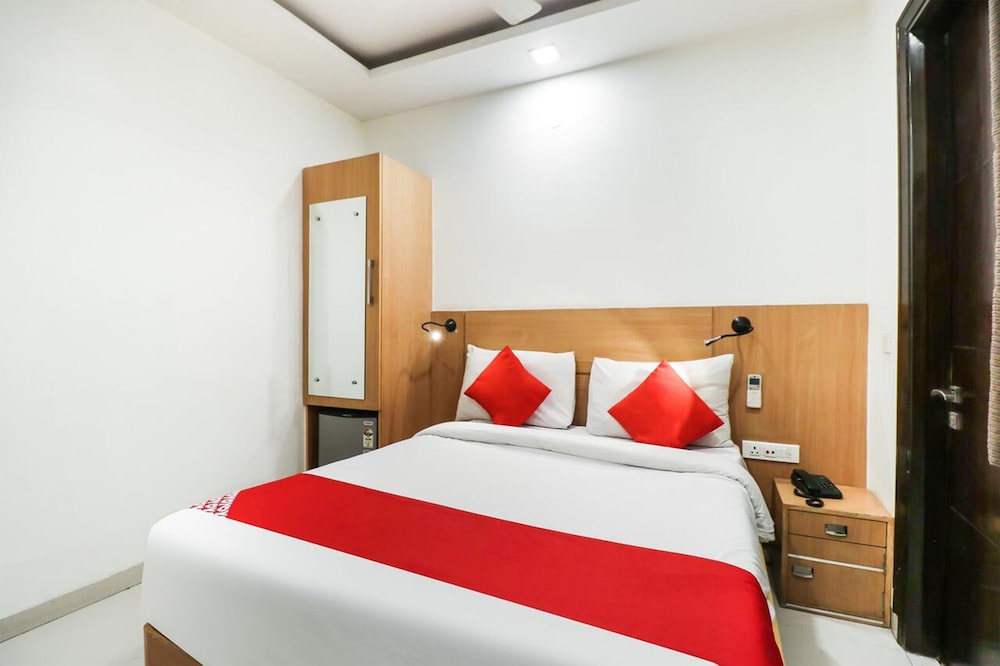 HOTEL SARVASA RESIDENCY view 3