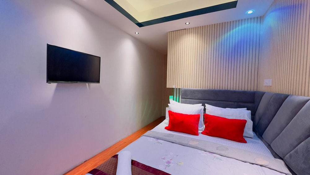 Rezala Sweet Home Uttara
