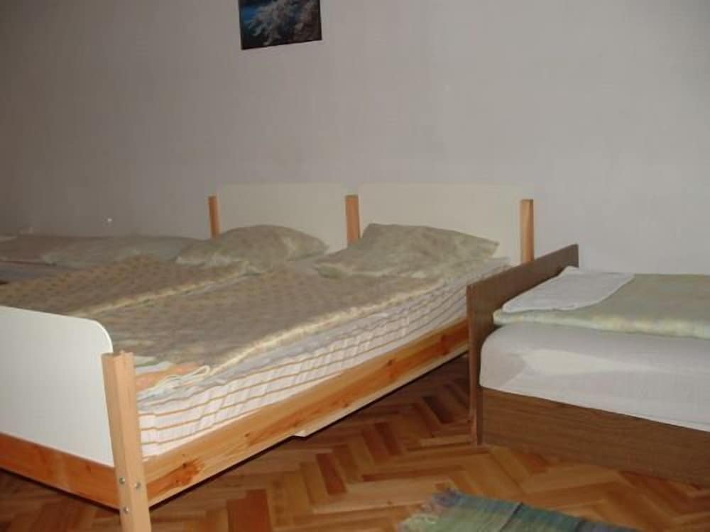 Photo 32