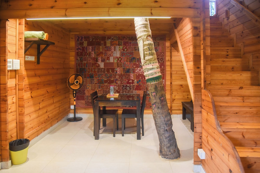 Yuppi Hippi Hideout