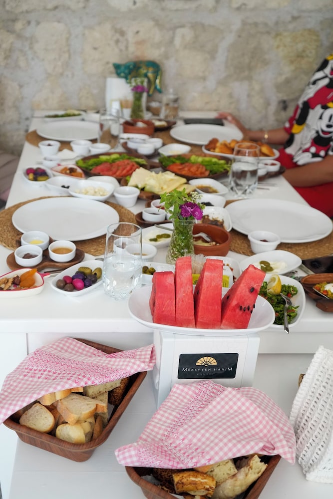 Müzeyyen Hanım Konağı Alaçatı - Image 28