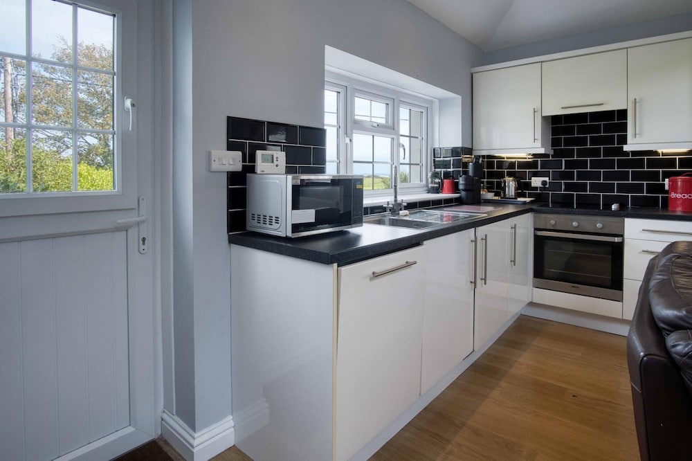 The Granary - 2 Bedroom Cottage - Penally