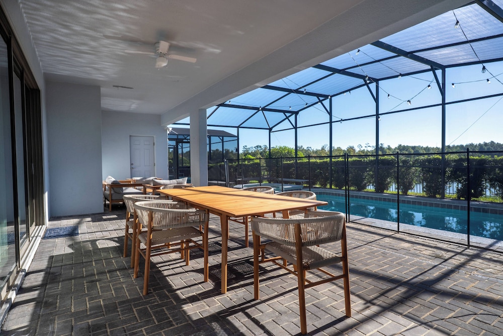 Luxury Home With Pool Game Room Cinema