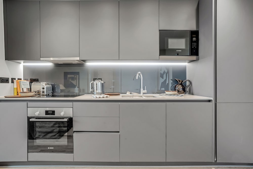 Stylish One-bedroom Apartment Close to Stratford