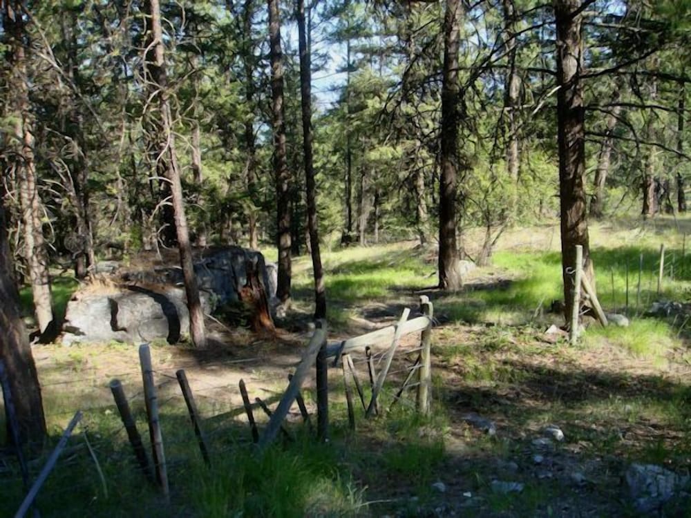 Crooked Tree Guest Suites