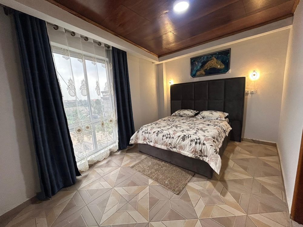Serenity Heights Guest Houses