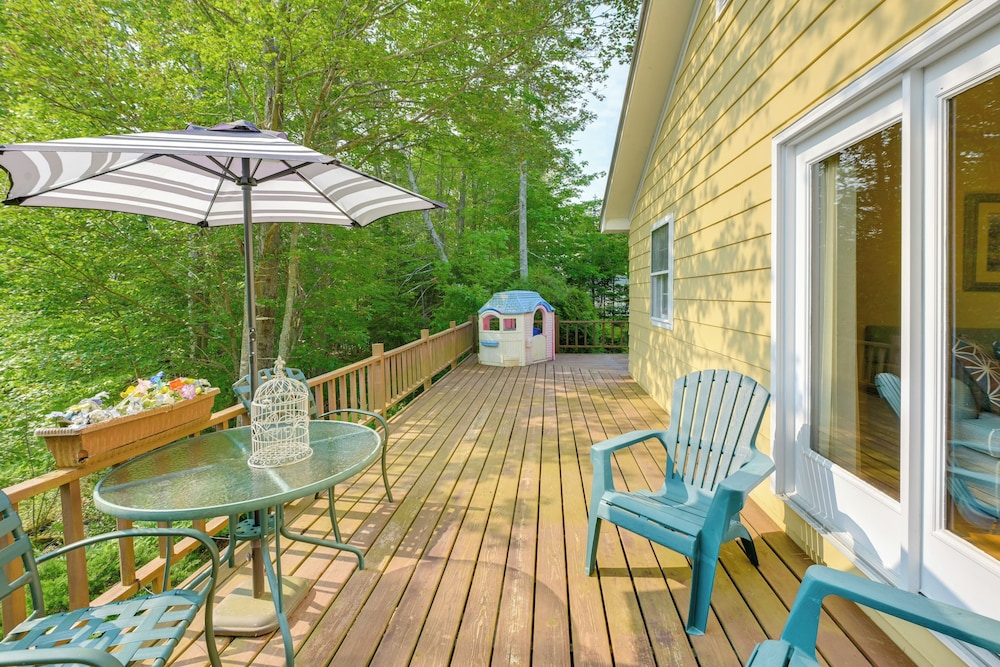 1 Mi to Main St: Charming Elsworth Home w/ Yard!
