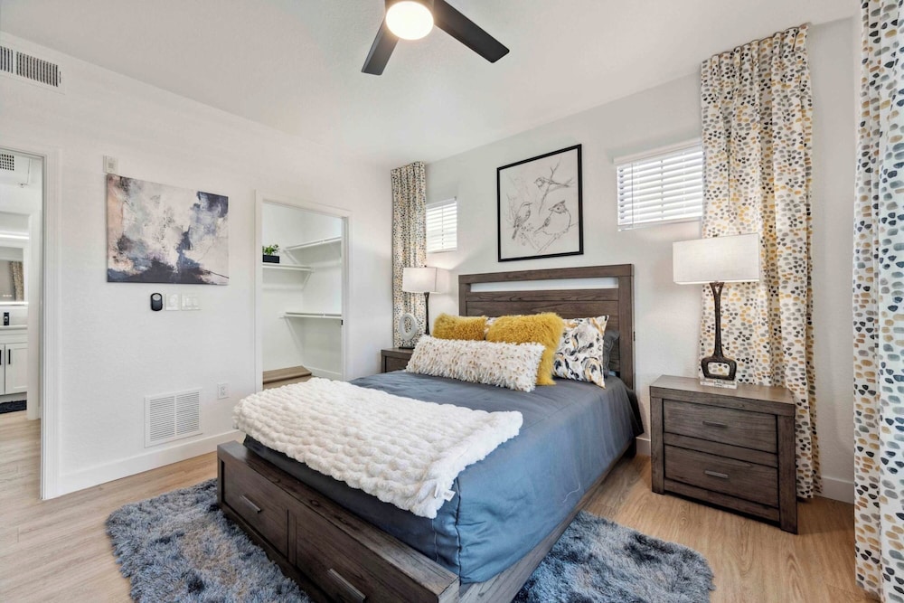 The Laurel Apartments in Chandler