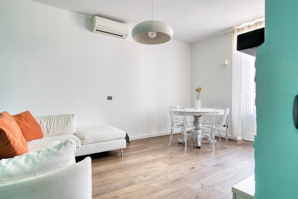 JOIVY Superb 2bed flat with balcony