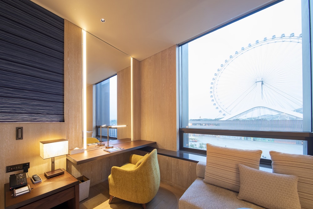 Girdear Hotel