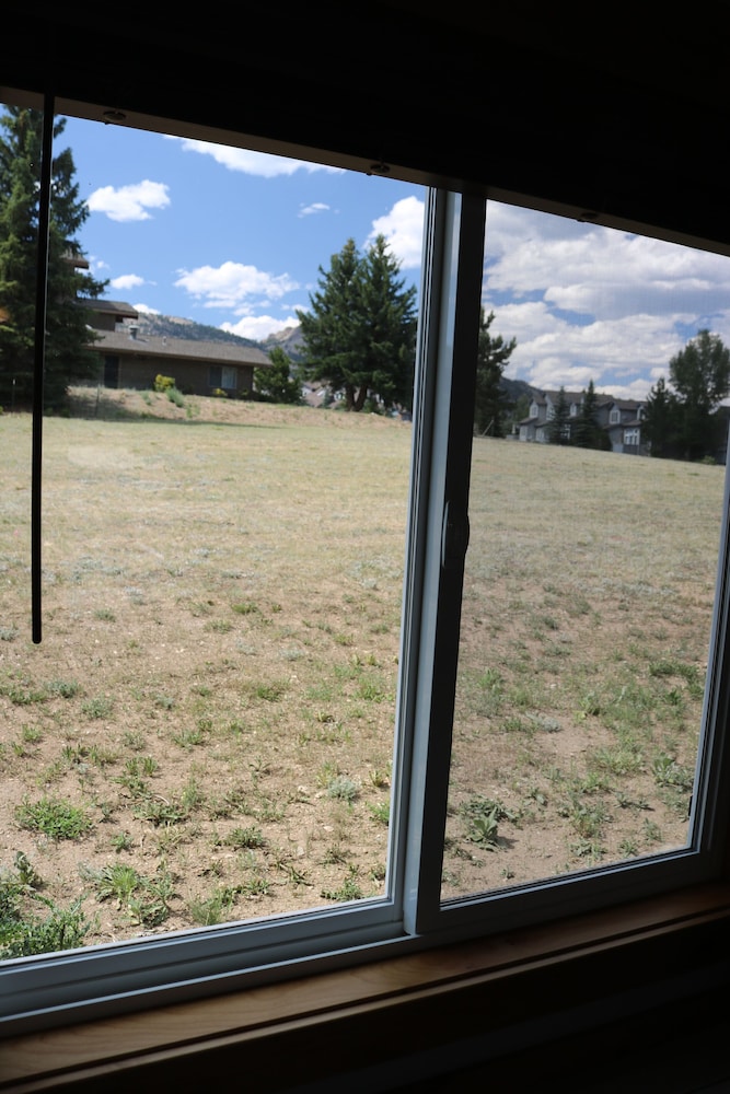 Columbine Inn
