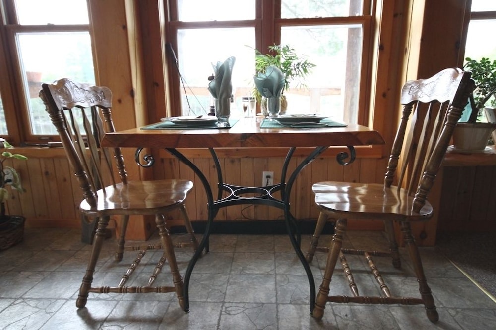 Sunny Rock B&B Haliburton
