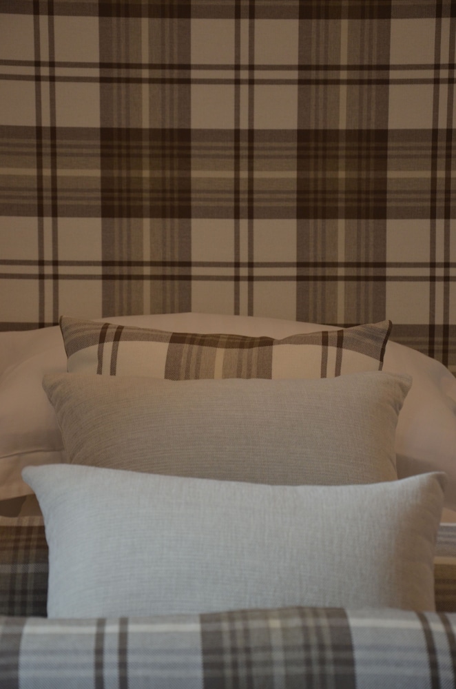 Edinburgh 37 photo 4