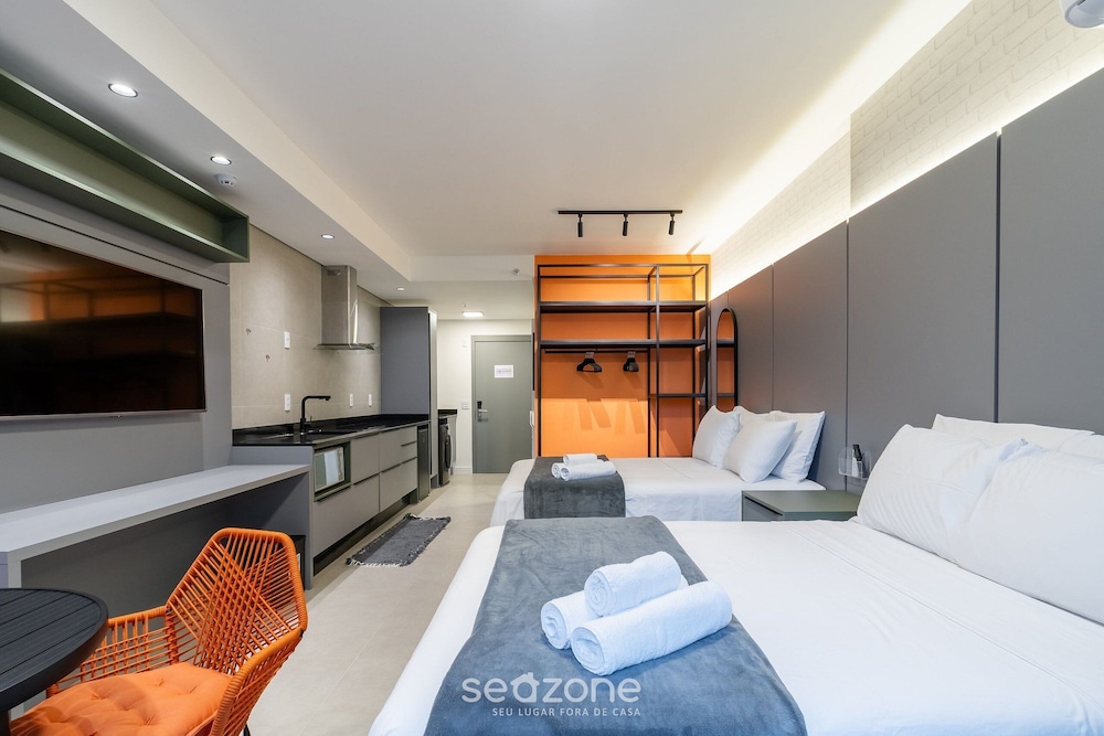 Modern and Fully Equipped Apartments Just Minutes From Lagoa da Conceicao and the Beach - VTD