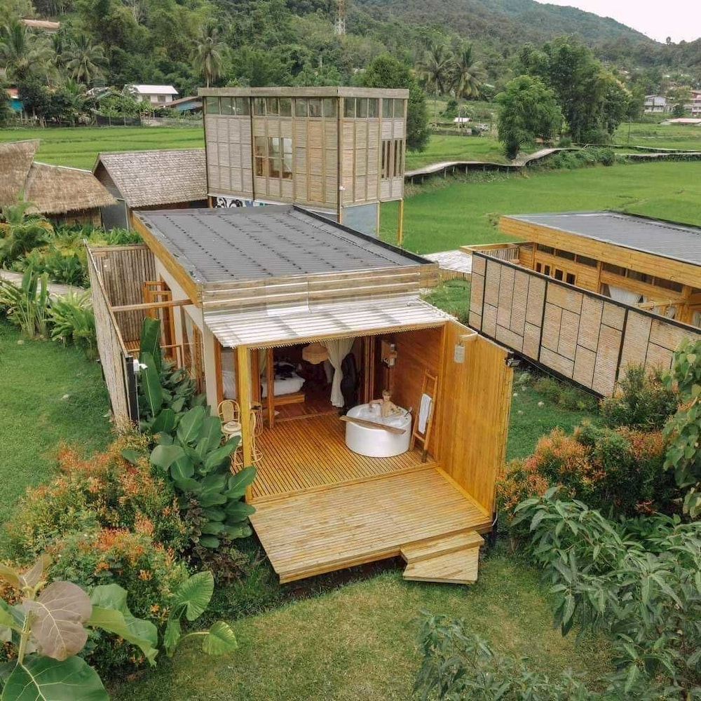 Lomhaijai Homestay