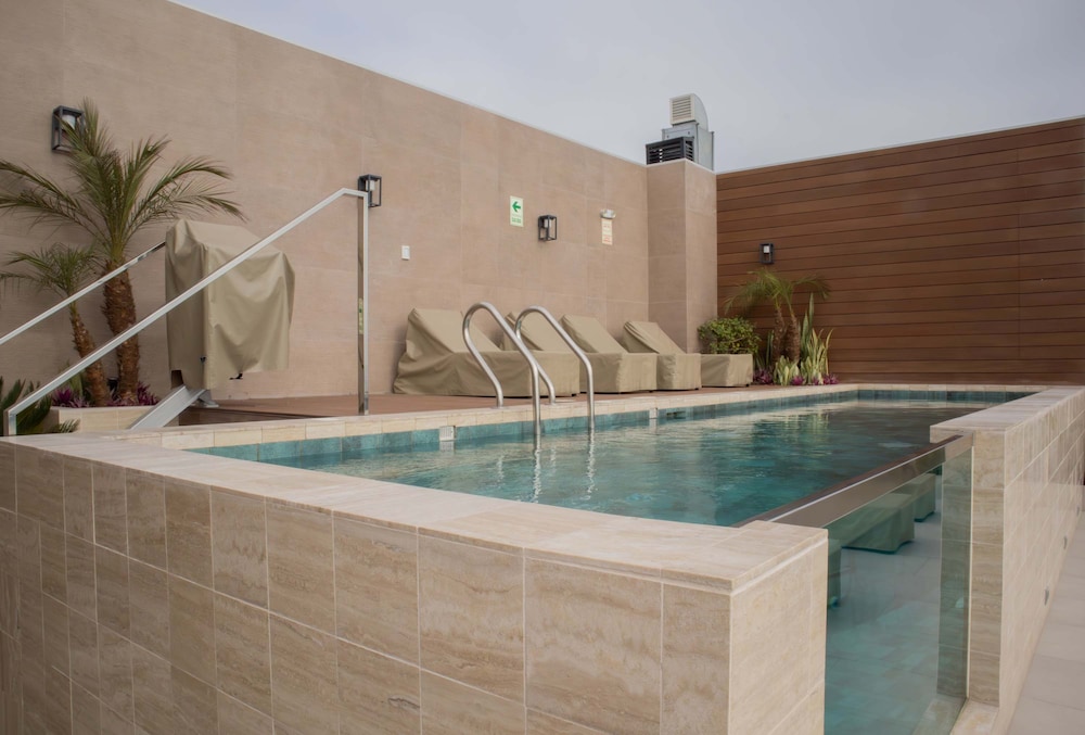 w Charming 1BR Apartment w Balcony in Barranco