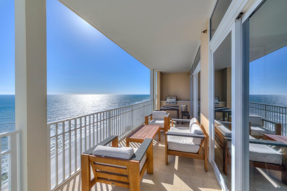 Vista Del Mar 806