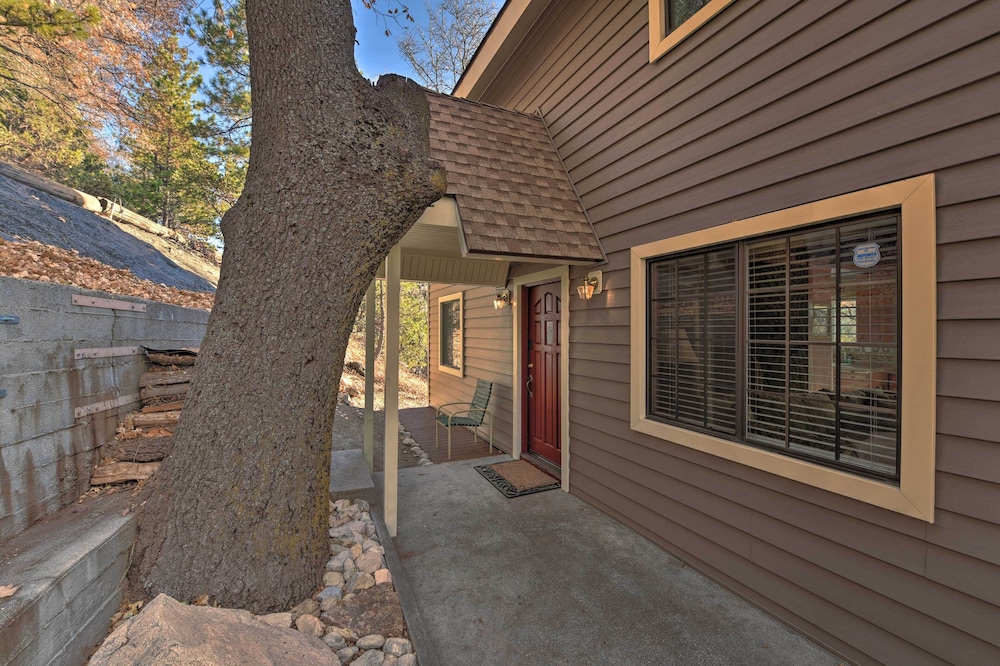 Mountainside Cabin w/ Deck - 16 Miles to Skiing! view 2