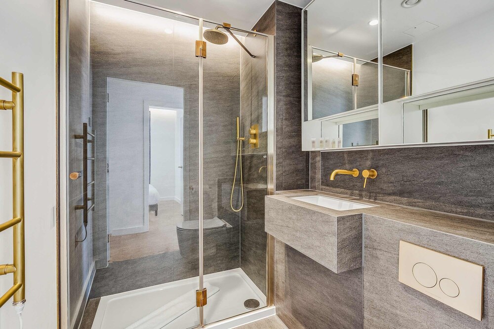 Elegant 3-bedroom Condo