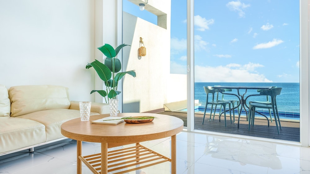 Yeongdeok The Best Pool Villa