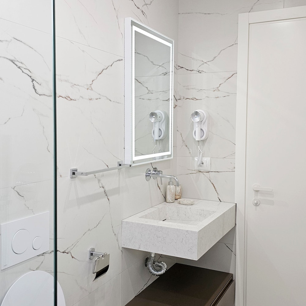Ares Beachfront Luxury Rooms
