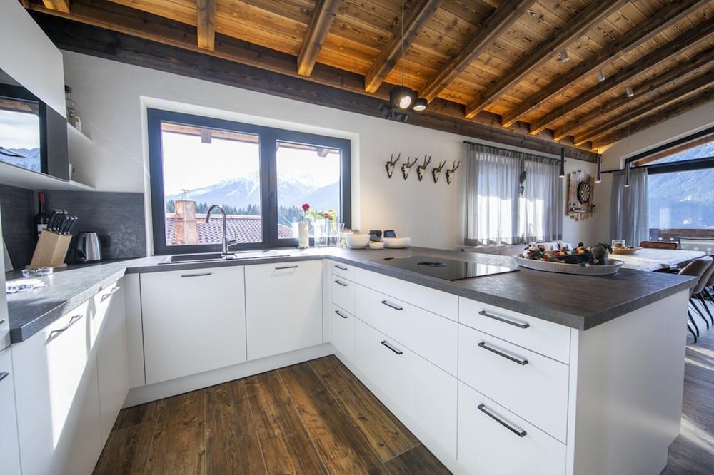 Chalet in Neukirchen Near Wildkogel Ski Arena