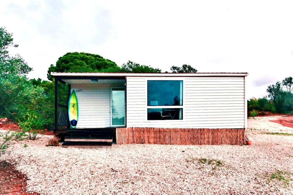Beautiful 2-bed House in Lagoa Torrinha, Algarve view 2
