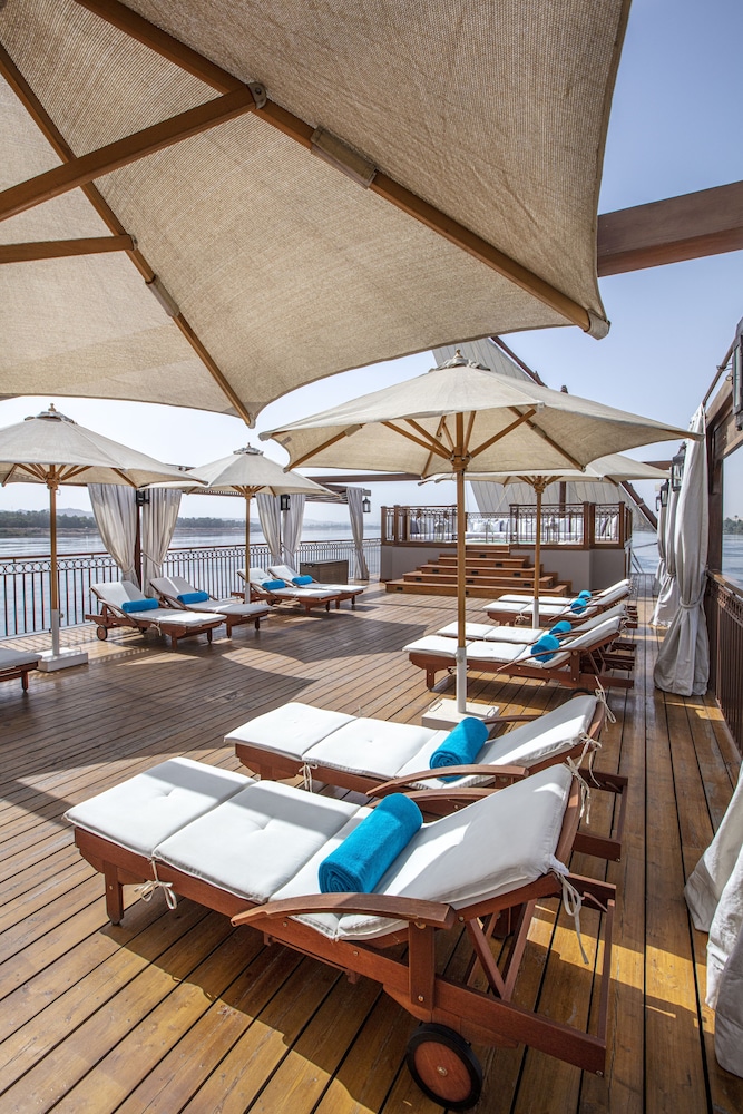 Balcony & Terrace