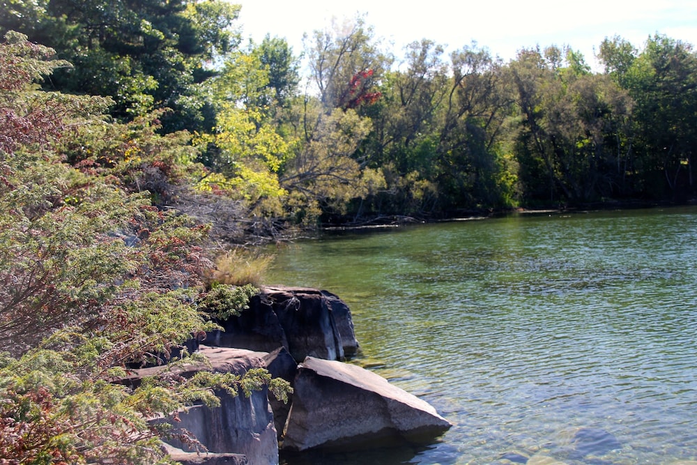 Watermark Waterfront Cottages