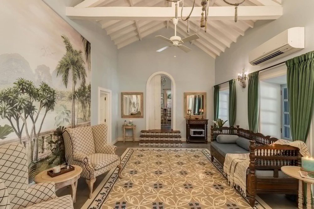 Casa Palms by Hireavilla -5br Villa w Private Pool