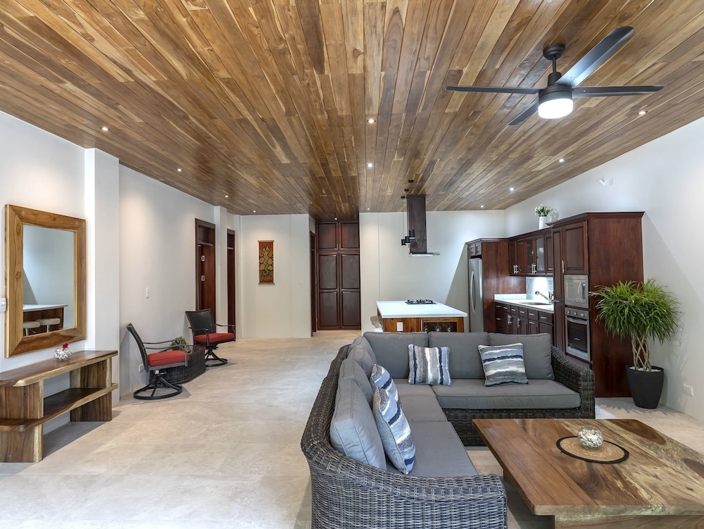 Surfside Apartments Playa Mar Azul