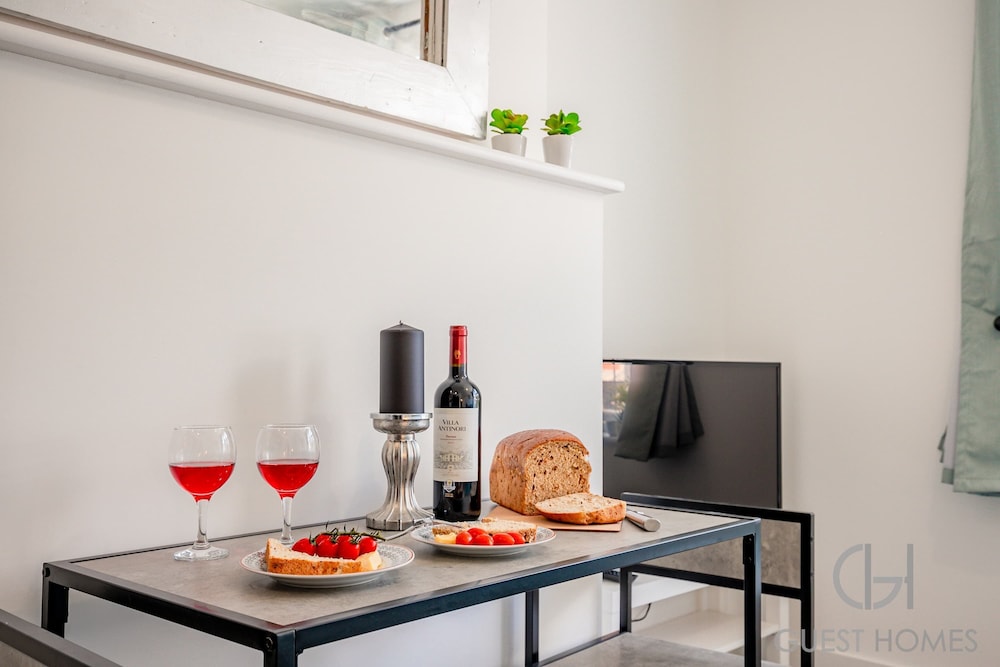 Host Stay Croydon Road Dwelling