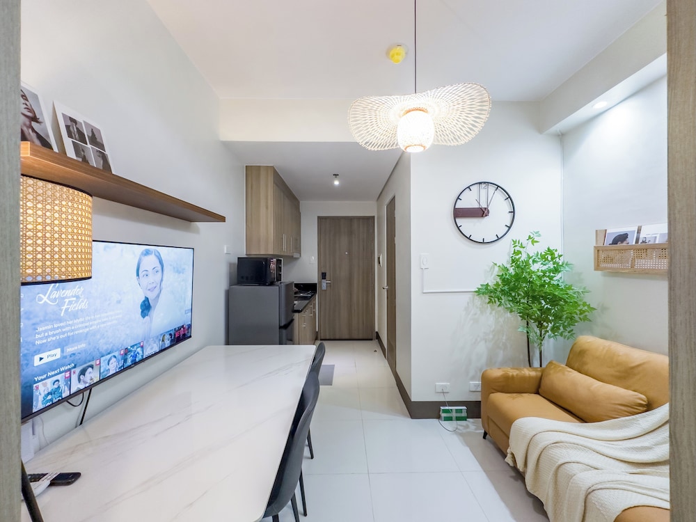 GemstoneBR in SMDC Fame Residences