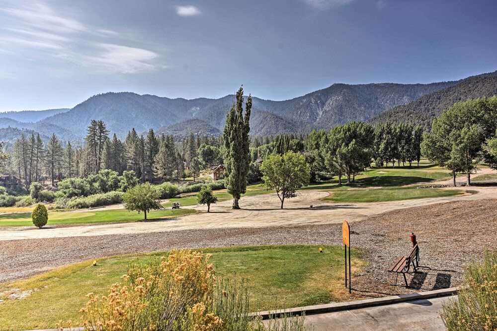 Mountain-view Haven w/ Deck in Pine Mountain Club