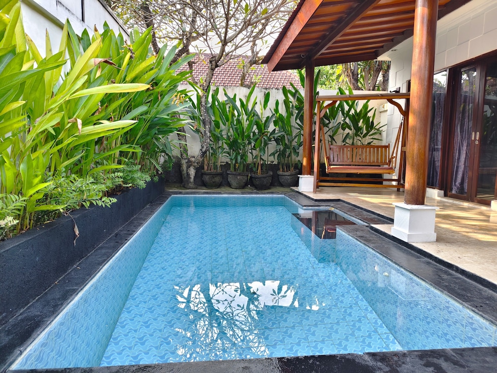 Private Pool Villas Kuta